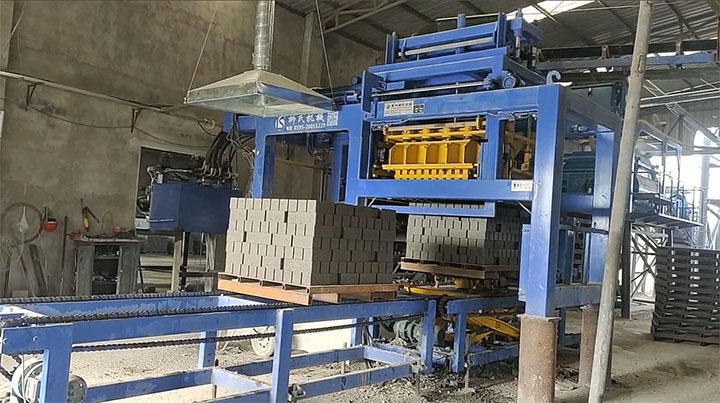 冶煉行業(yè)的冷固球團機、制團機