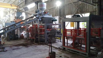 液壓磚機生產(chǎn)現(xiàn)場