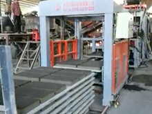 福州PC磚機生產(chǎn)現(xiàn)場，了解PC磚的請進